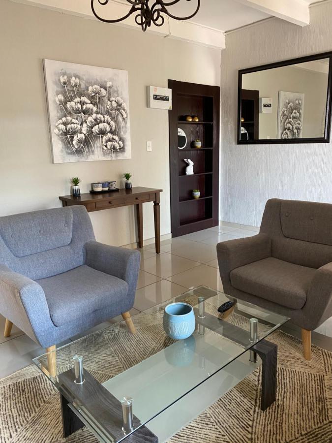 The Outlook Guest House Newcastle Extérieur photo