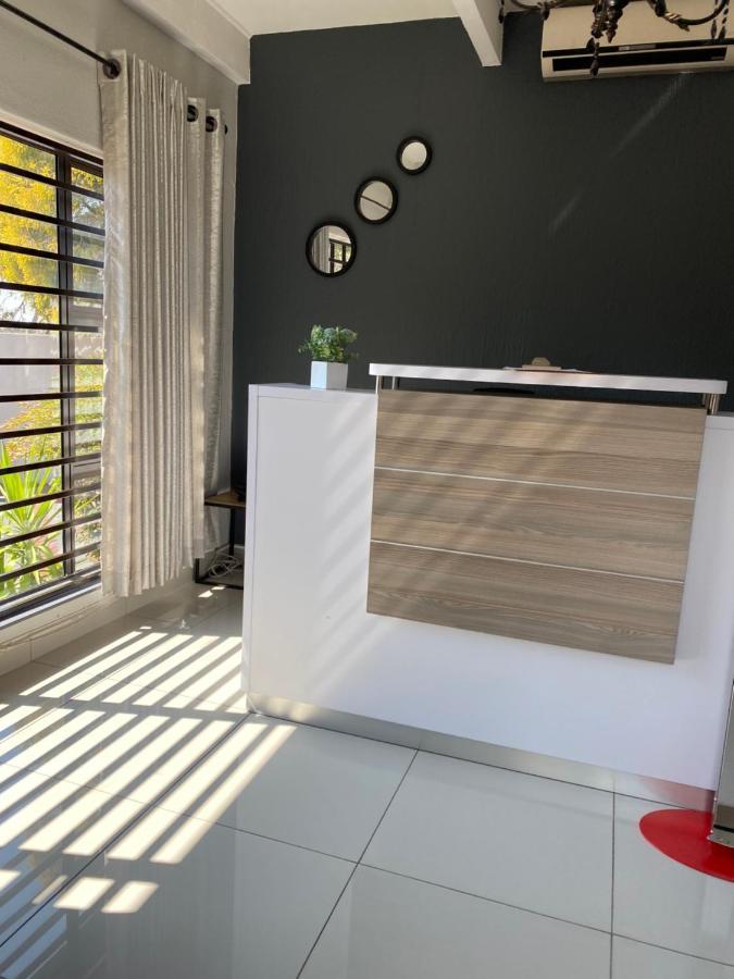 The Outlook Guest House Newcastle Extérieur photo