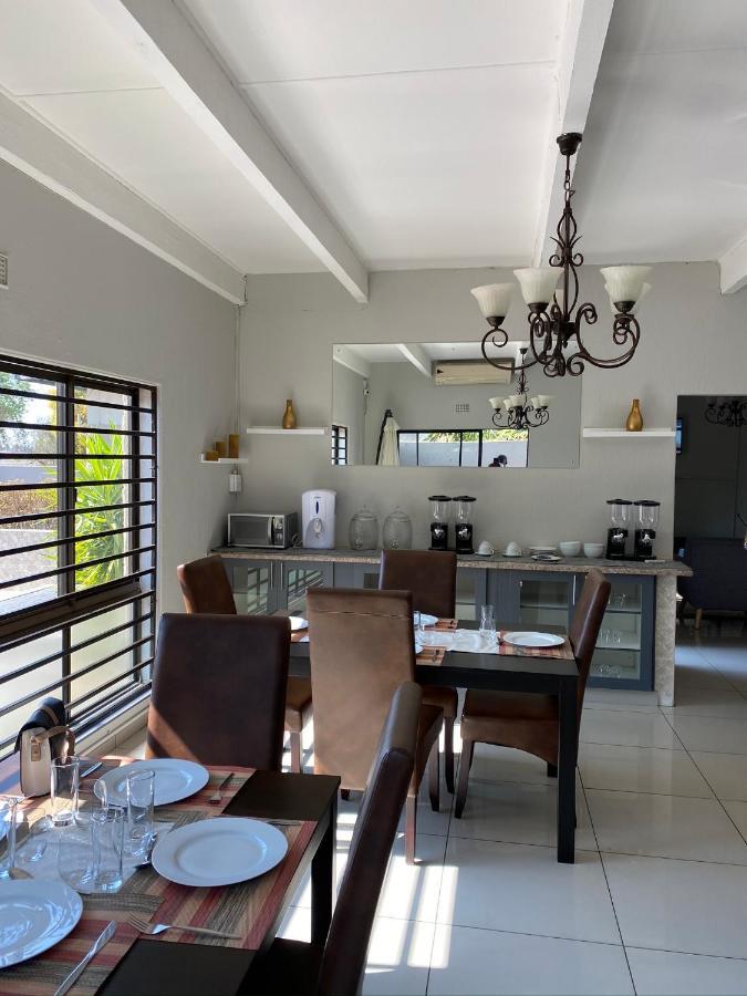 The Outlook Guest House Newcastle Extérieur photo
